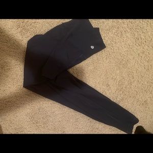 Size 4/6 navy lululemon leggings
